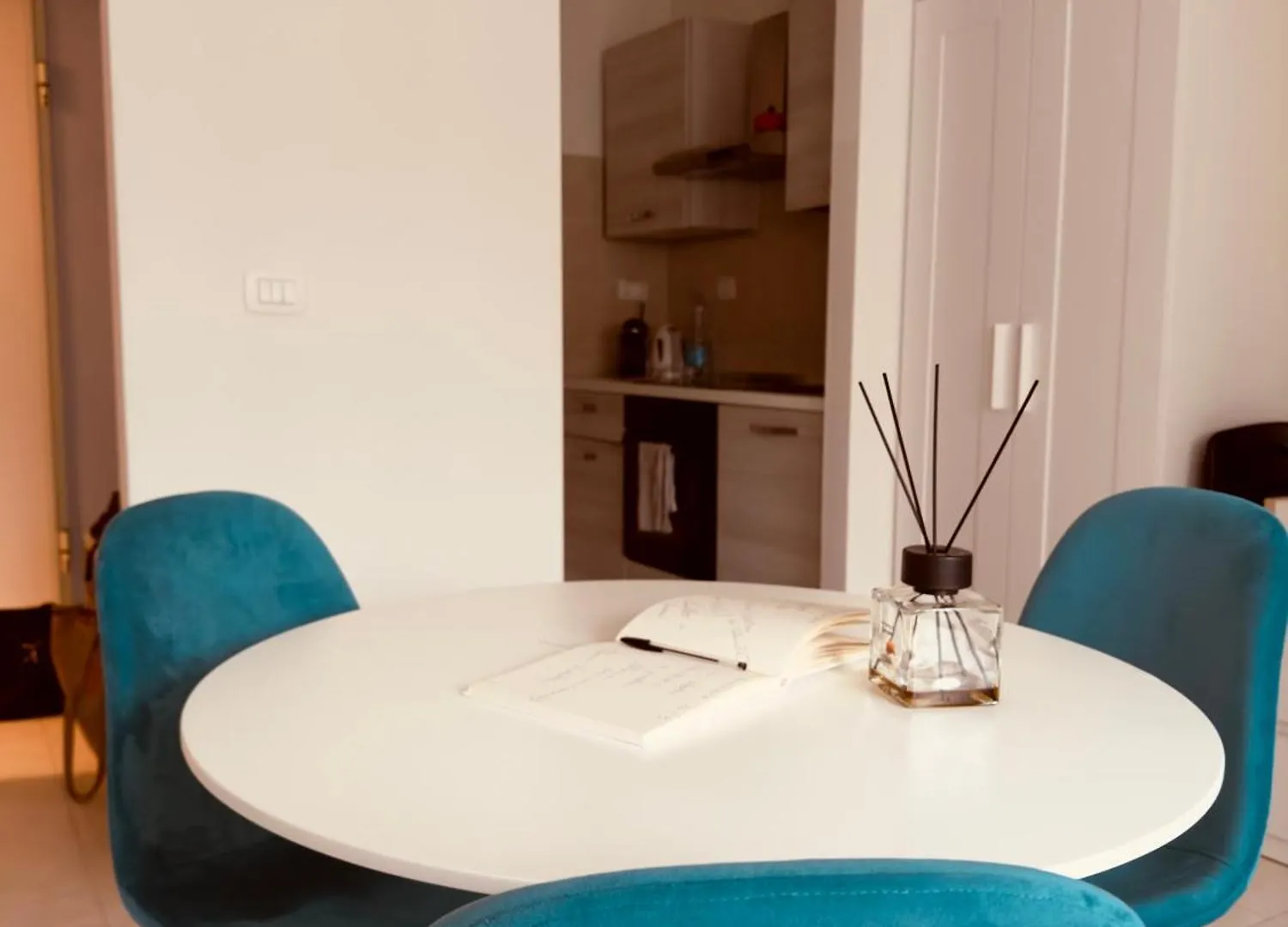 Felci Blu Milan B&B Metro Verde 0*,